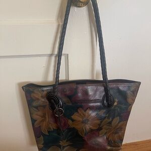 Patricia Nash all leather handbag. In excellent condition.